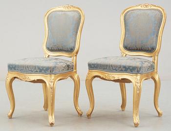 STOLAR, ett par, rokokostil, omkring 1900.