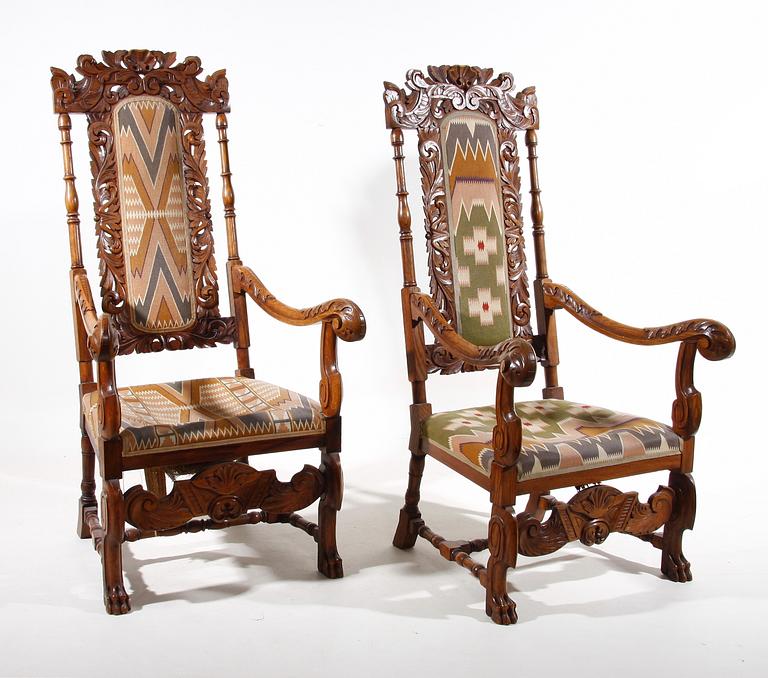 KARMSTOLAR, ett par, barockstil, 1900-talets första hälft.