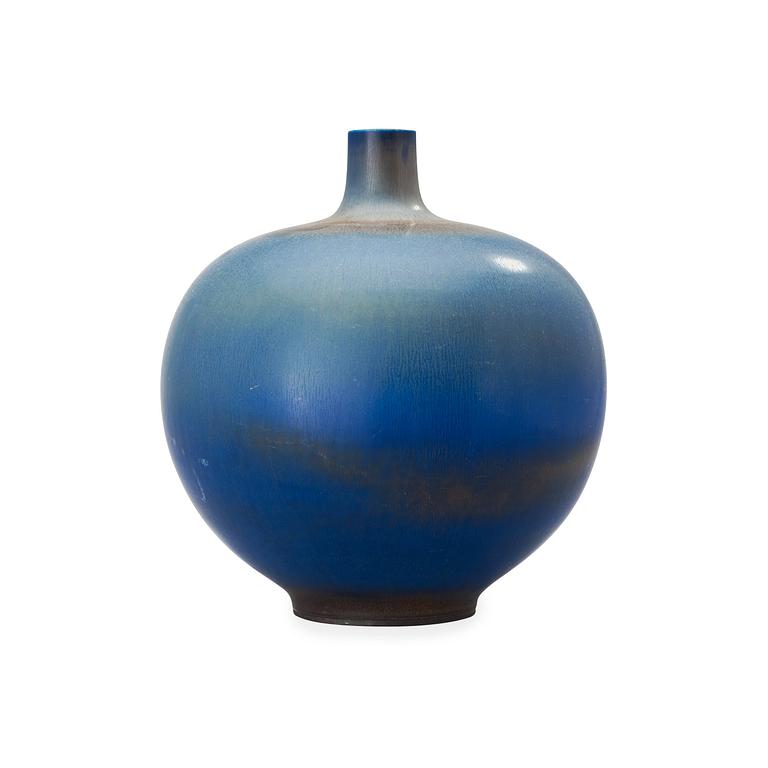 A Berndt Friberg stoneware vase, Gustavsberg Studio 1957.