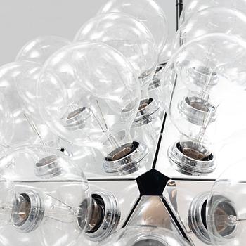 Achille Castiglioni, taklampa "Taraxacum S2" för Flos. formgiven 1988.