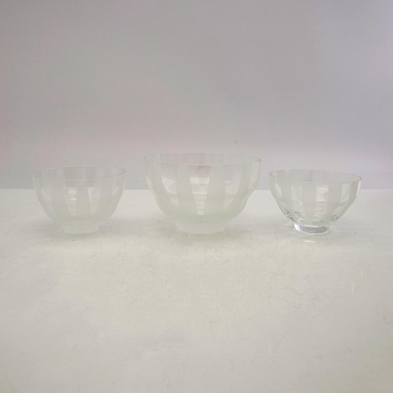 Berit Johansson, bowls 3 pcs, one of which is signed.