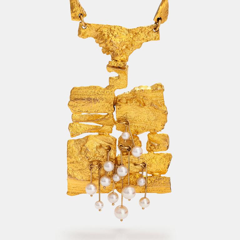 Björn Weckström, An 18Kgold necklace "Flowering wall" with cultured pearls. Lapponia 1967.