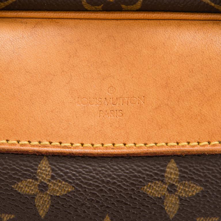 Louis Vuitton, A Monogram 'Deauville' Bag.