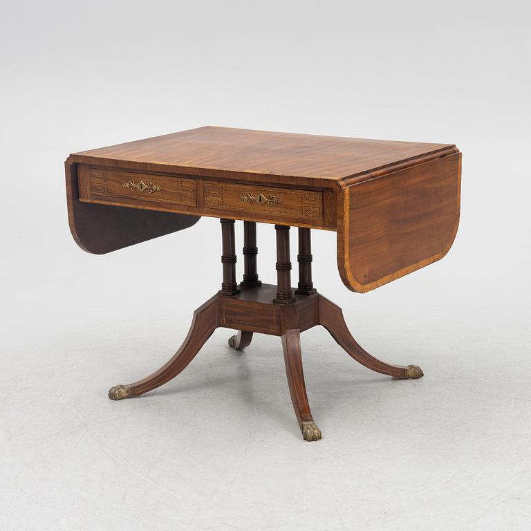 Drop-leaf table, mahogany, 19th century.