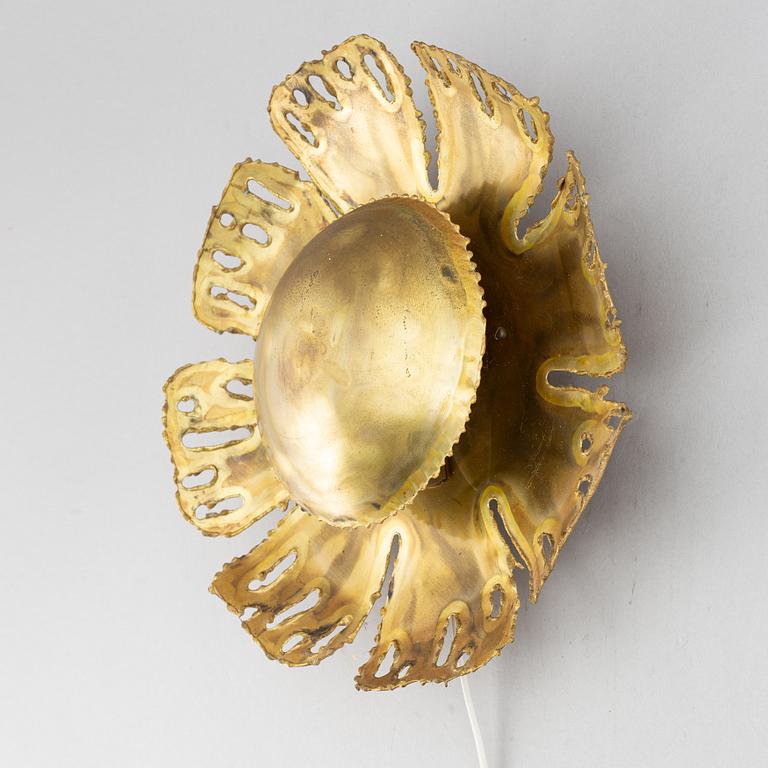 Svend Aage Holm-Sørensen, a brass wall light, Holm-Sørensen & Co, Denmark, 1960s.