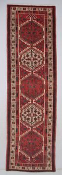 MATTA, orient, ca 345 x 102 cm.
