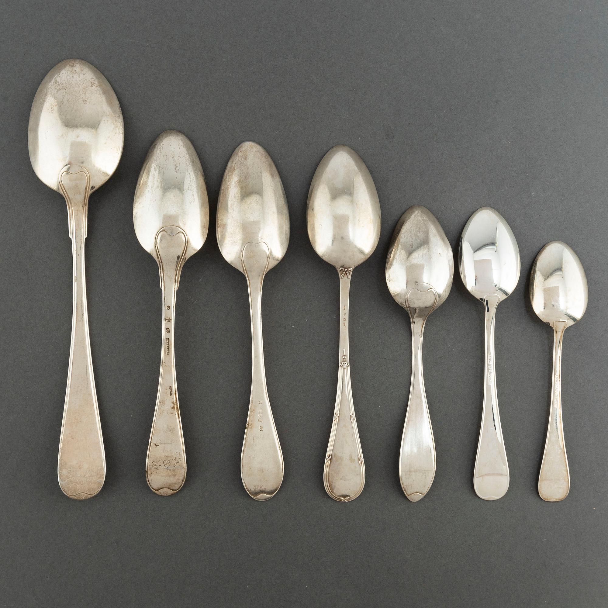 A silver cutlery, including 'Svensk Spets' and 'Svensk Rund', incl. GAB, CG Hallberg, 19/20th century (89 pc), 3171g.
