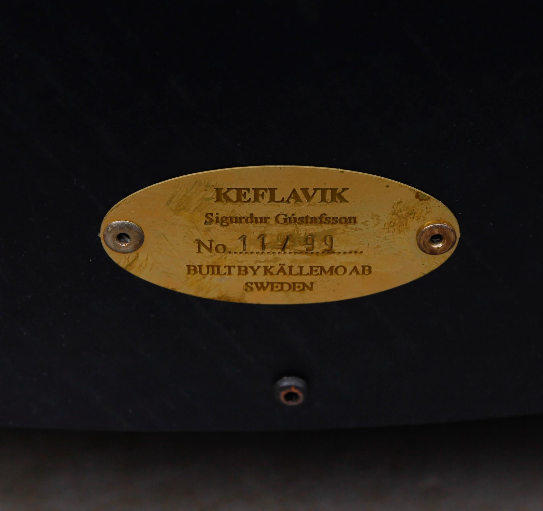 SOFFA, "Keflavik", Sigurdur Gustafsson, Källemo AB, 2000-tal, signerad o numrerad 11/99.