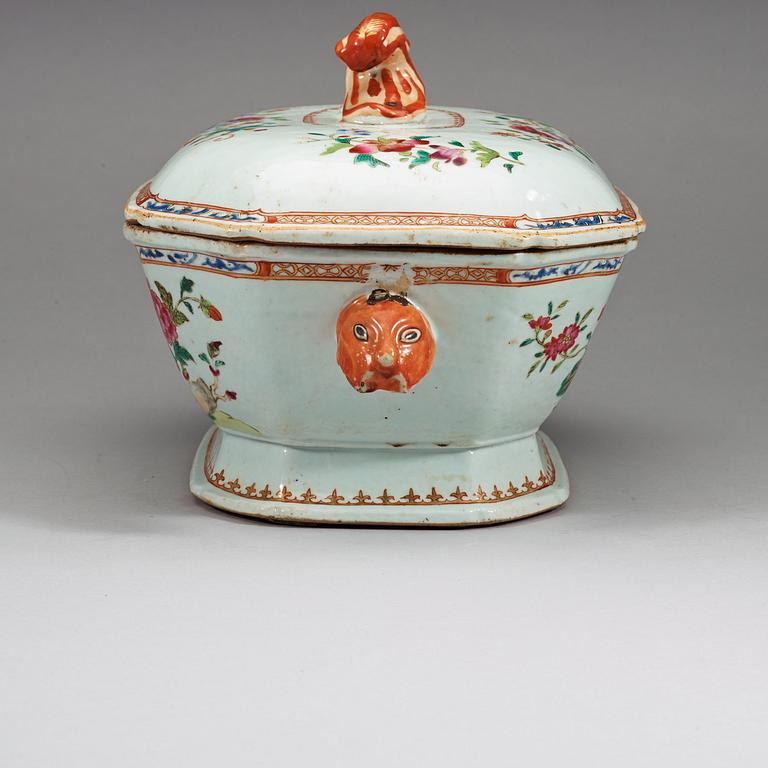 A famille rose 'double peacock' tureen with cover and stand, Qing dynasty, Qianlong (1736-95).