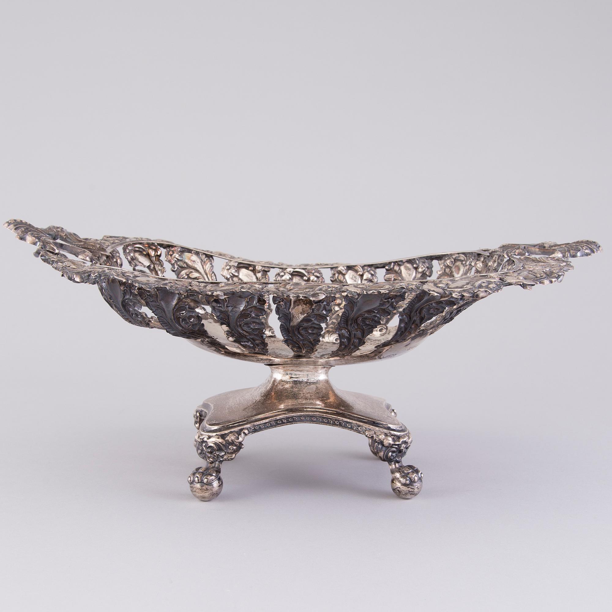 BREAD BASKET, silver, Roland Melin, Helsinki 1852.