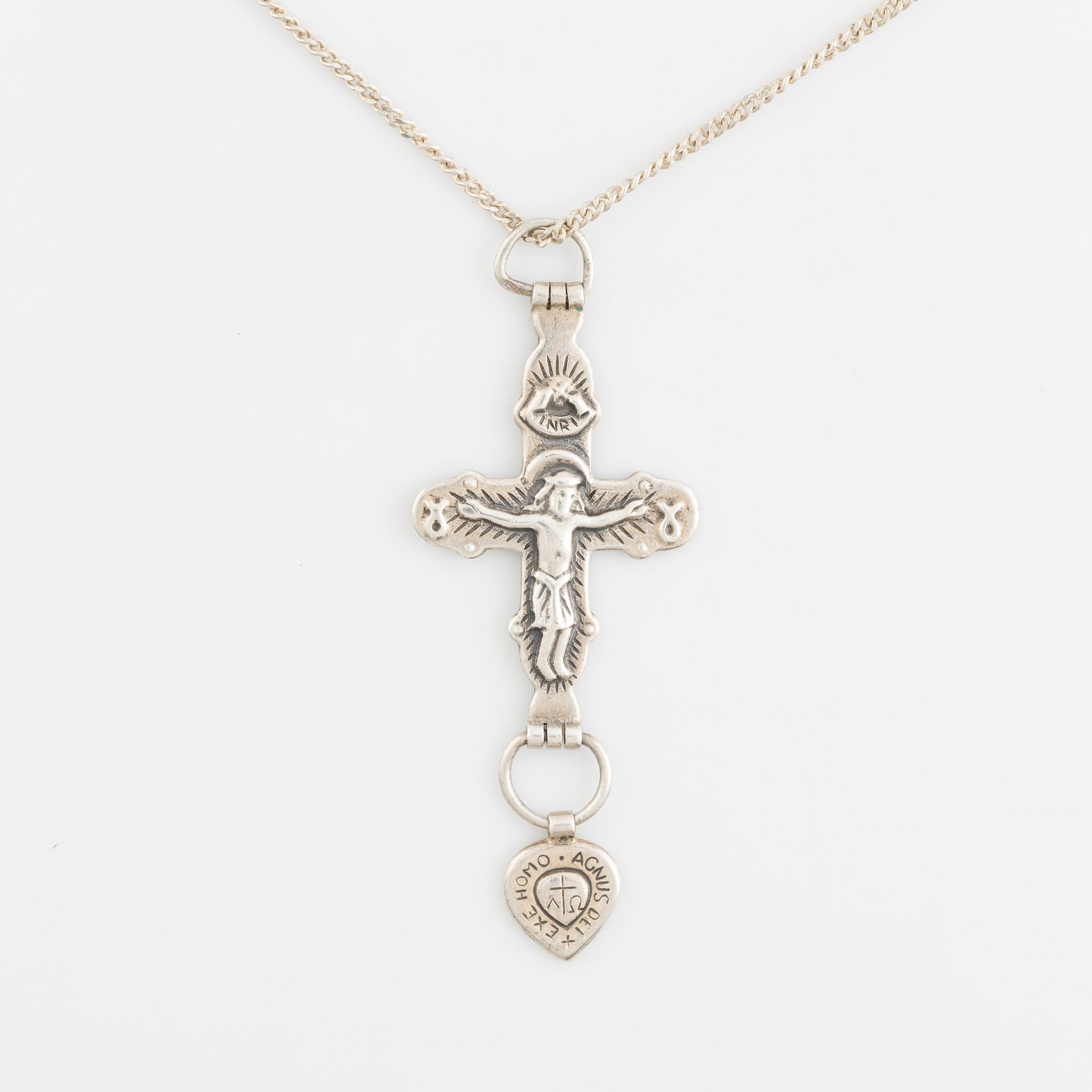 Hänge, Krucifix / Räisäläkorset av Germund Paaer, Kalevala, med kedja silver.