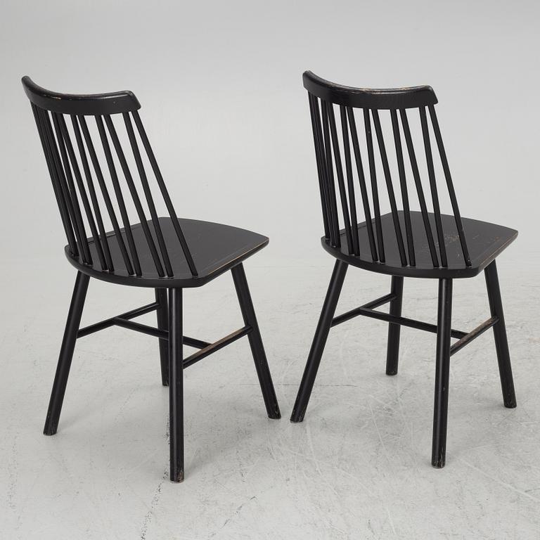 Hans K. dining table and two chairs "Zig-zag, contemporary.