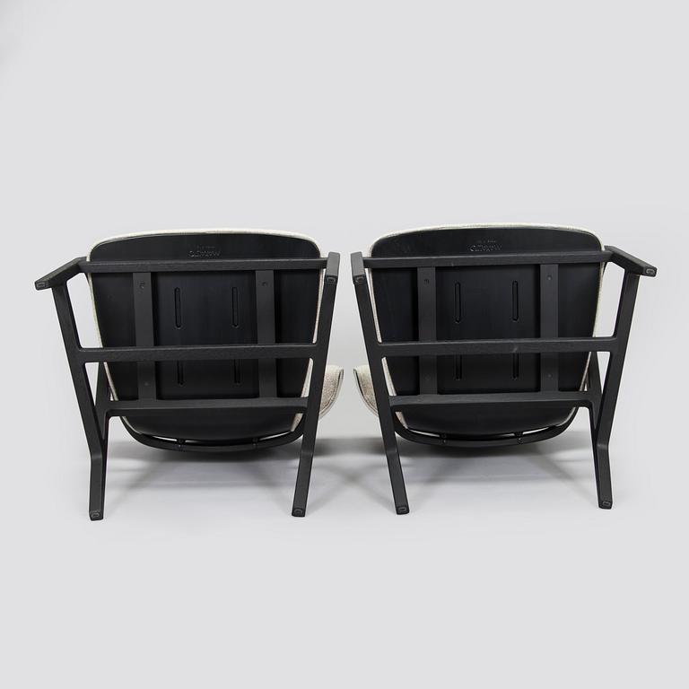 Antonio Citterio, fåtöljer, ett par "Fulgens", Maxalto, Italien.