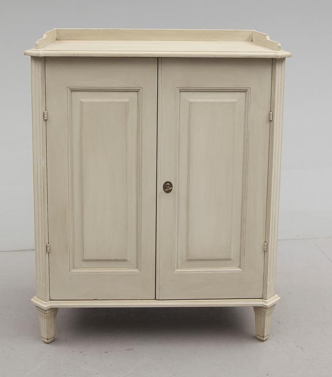 SKÄNK, ur IKEAs 1700-talsserie, 1900-talets andra hälft.
