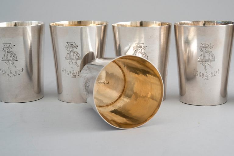 BEAKERS, 6 pcs, silver. Joseph Kopf, Tallinn 1924. Height 7 cm, weight 476 g.