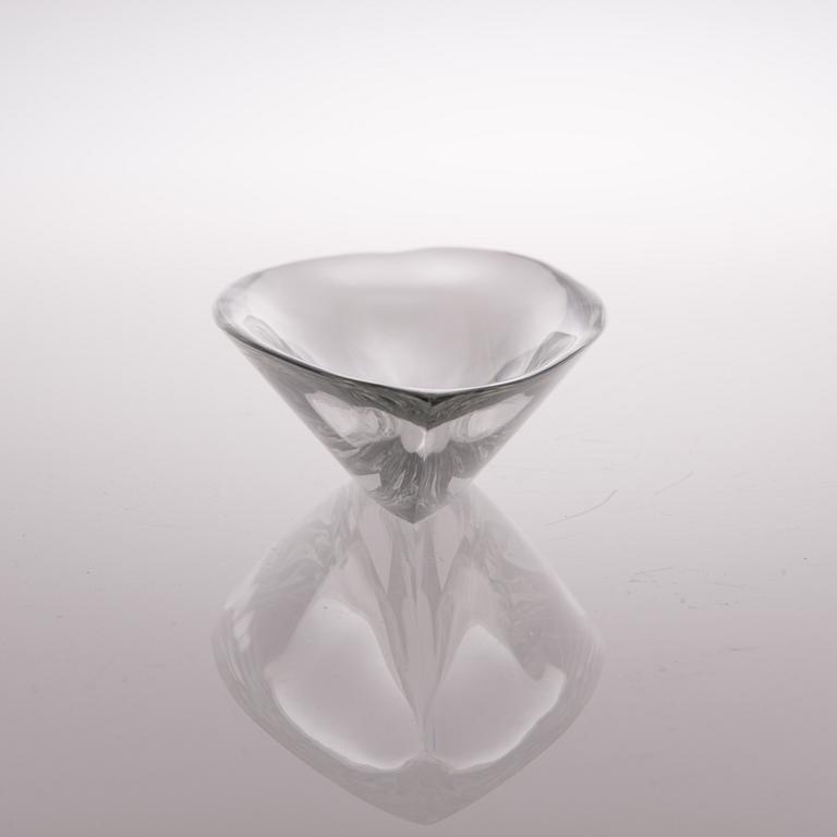 A piece of art glass model 3359, 3859, signed Tapio Wirkkala Iittala. Late 1950s.