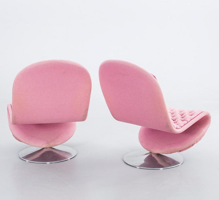 VERNER PANTON, a pair of 1970's "System 1-2-3" lounge chairs.