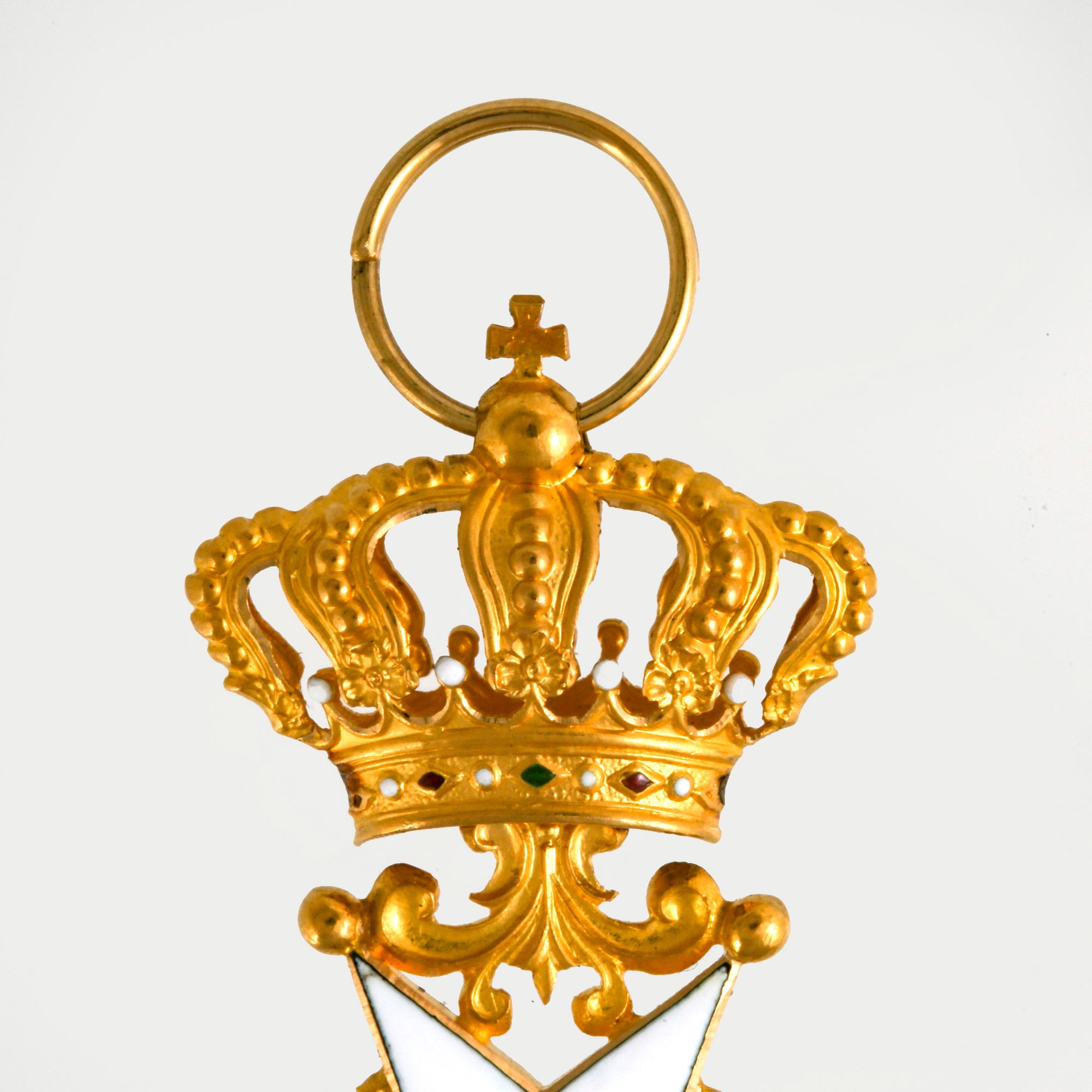 Royal Order of the Polar star. 18K gold and enamel, 1970.