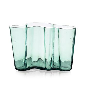 13. Alvar Aalto, a green tinted glass vase, Karhula, Finland ca 1937-49, model 9750.