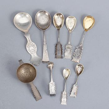 PARTI SILVER, 9 delar, mestadels svenskt samesilver, 1900-tal. Total vikt ca 256 gram.