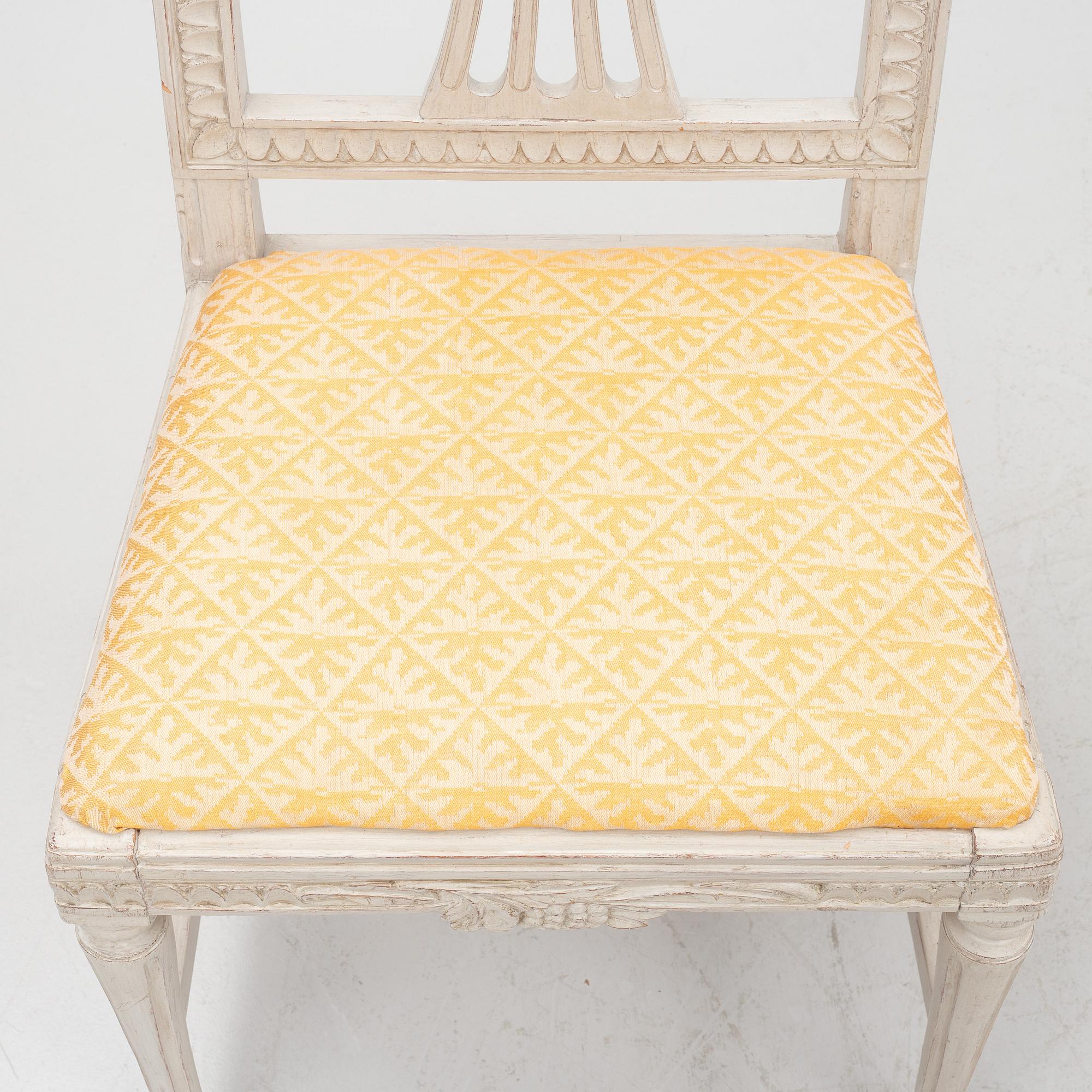 Stolar, ett par, sengustavianska, Lindome, omkring 1800.