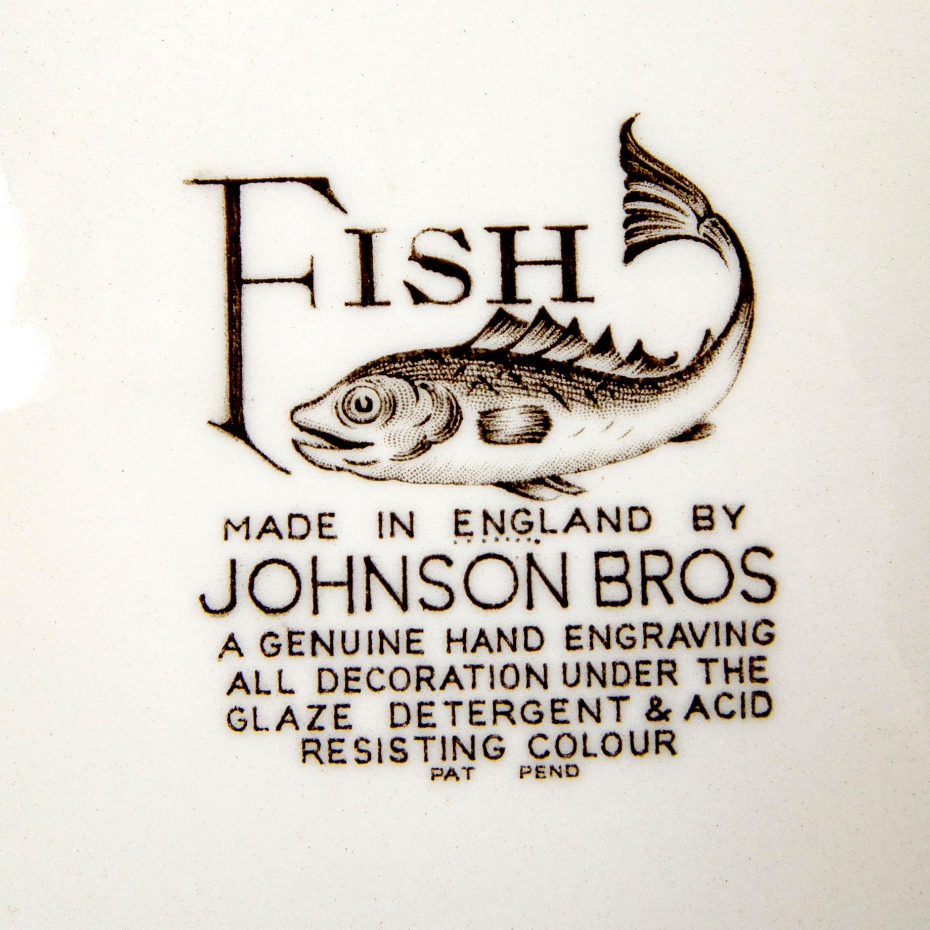 A Johnson Bros "Fish" 8 pcs dinner service.