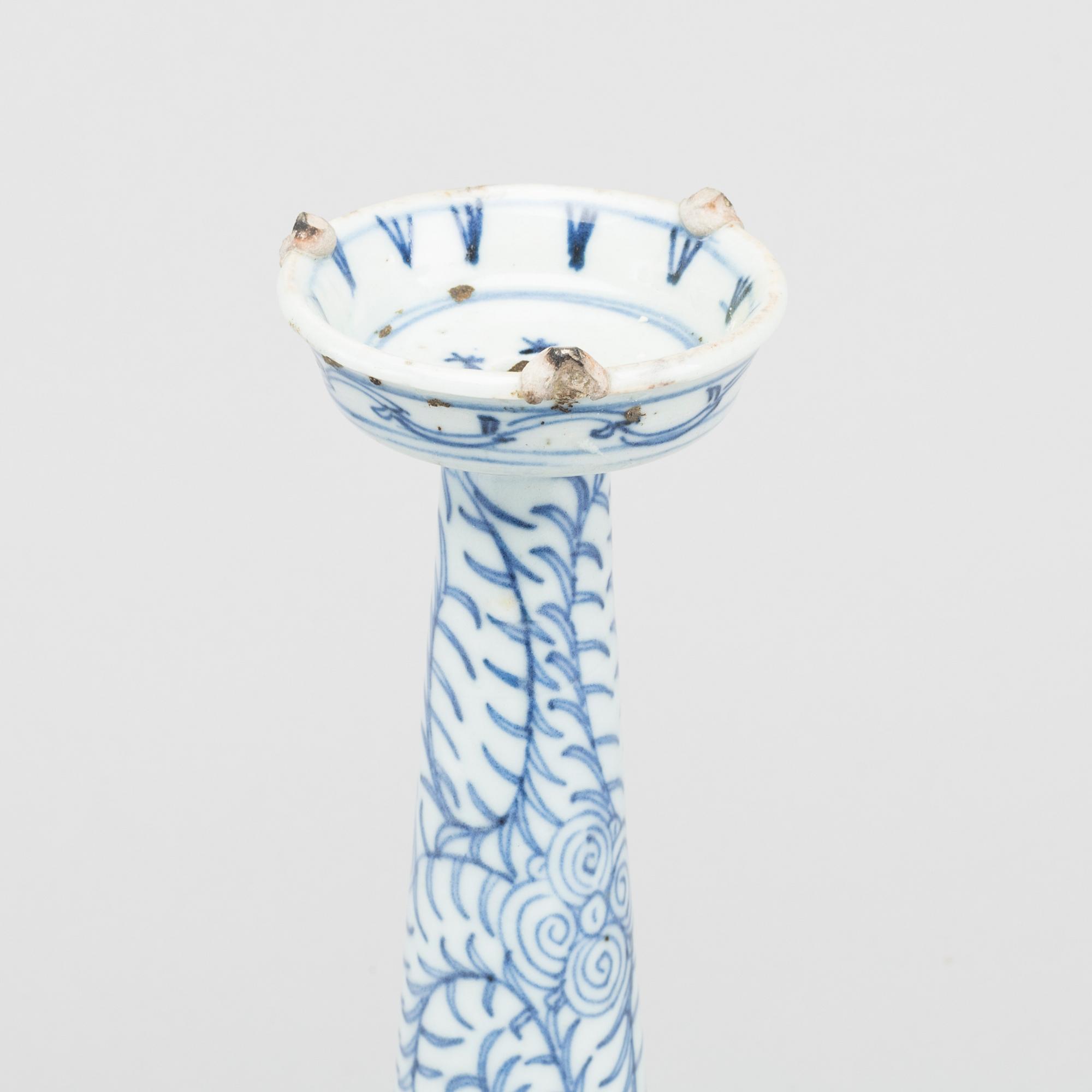 CHINESE CANDLESTICK, later Qing (1644-1912).