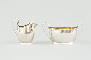 SKED, SOCKERSKÅL samt GRÄDDSNIPA, silver, Bernt Erlandsson, Kristianstad 1908 och 1910. Total vikt ca 325 gram.