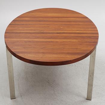 Nissen & Gehl, a 'GM 2152' dining table, Naver Collection/Gramrode Furniture Factory, Denmark, 2005.