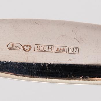 TAPIO WIRKKALA, ATERINSARJA, 57 osaa, hopeaa, "Tapio", Hopea-/Kultakeskus, Hämeenlinna 1961-76.
