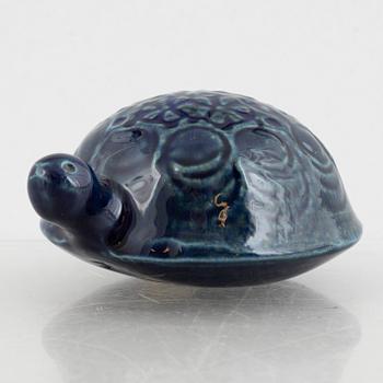 Lisa Larson, figurines, a set of four stoneware figurines including 'Lejon mini' from the series 'Afrika', Gustavsberg.