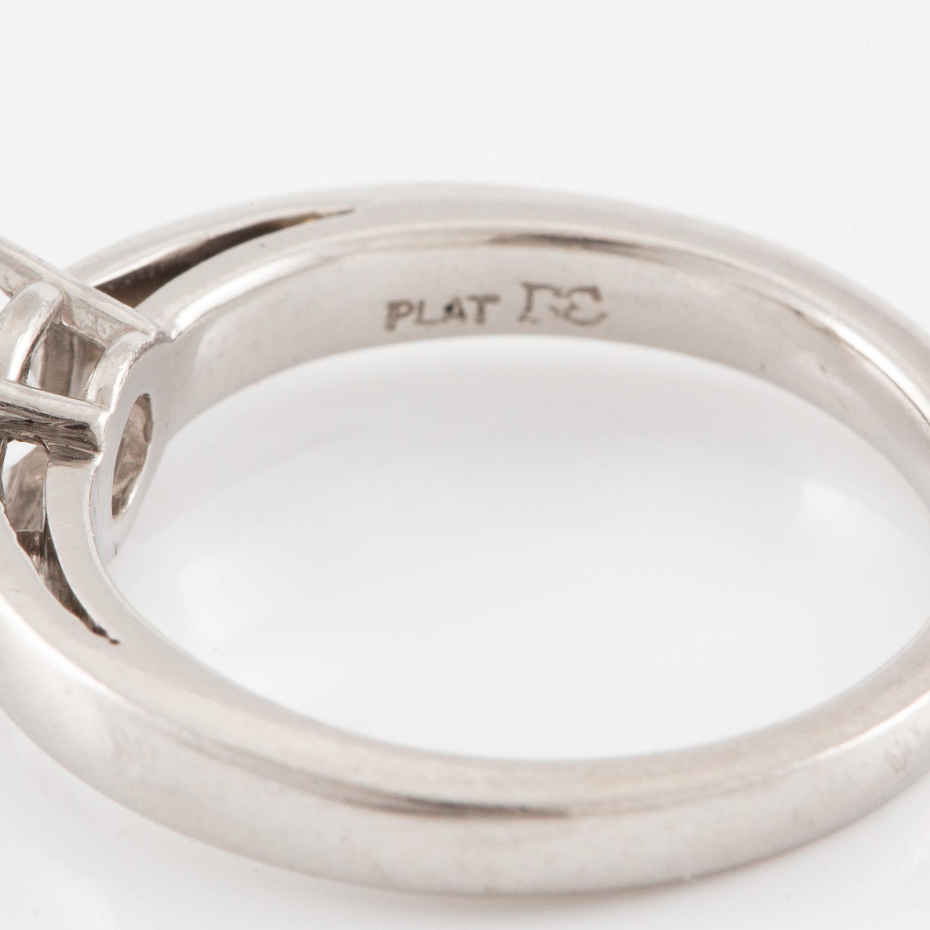 Ring, platinum with brilliant-cut diamond, approx. 0.70 ct.