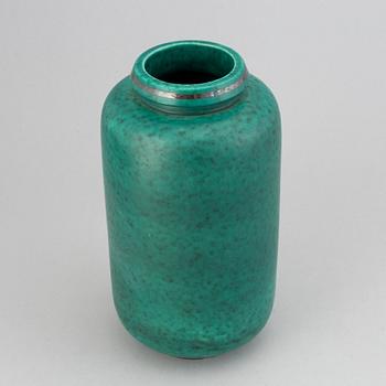 Wilhelm Kåge, a stoneware "Argenta" vase.
