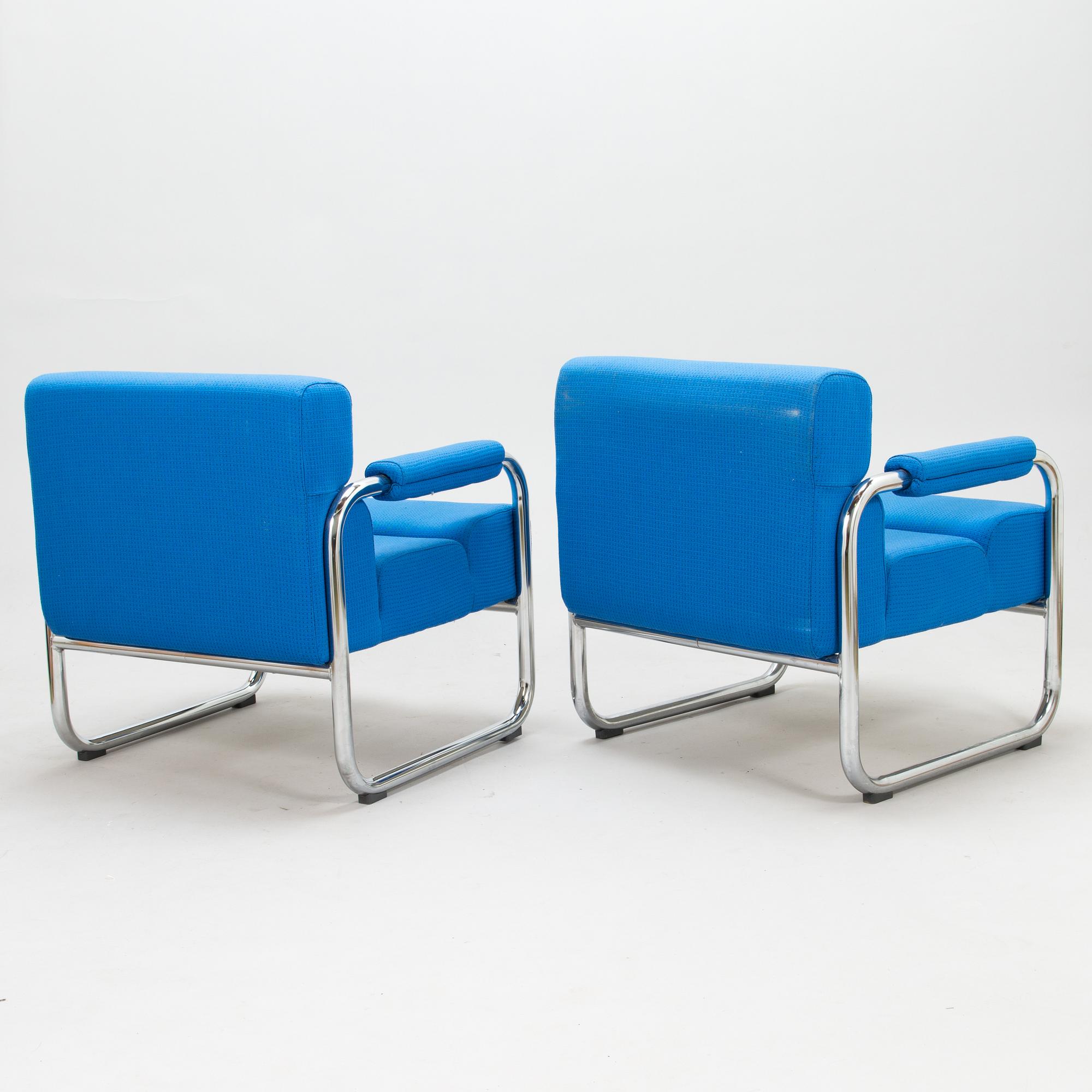 RAIMO RÄSÄNEN, a pair of late 20th century armchairs for Isku.