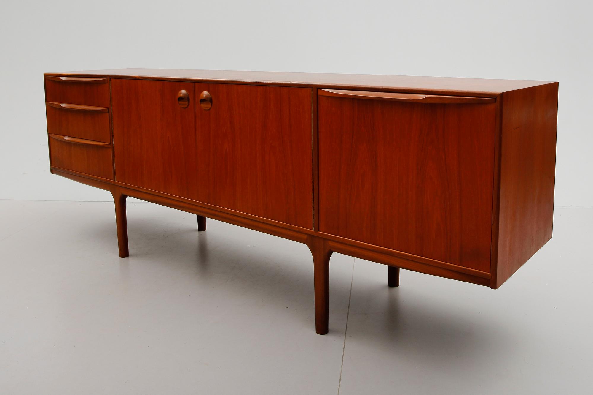 SIDEBOARD, 1960-tal.