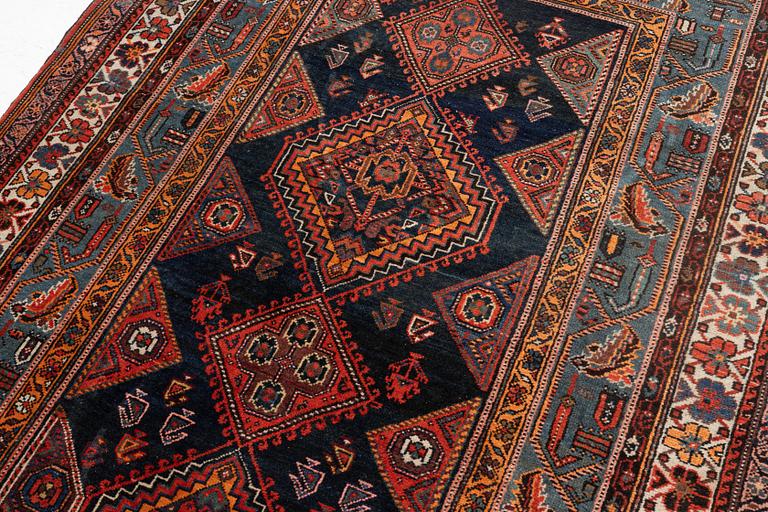 Carpet, Kurdish, approx. 199 x 135 cm.