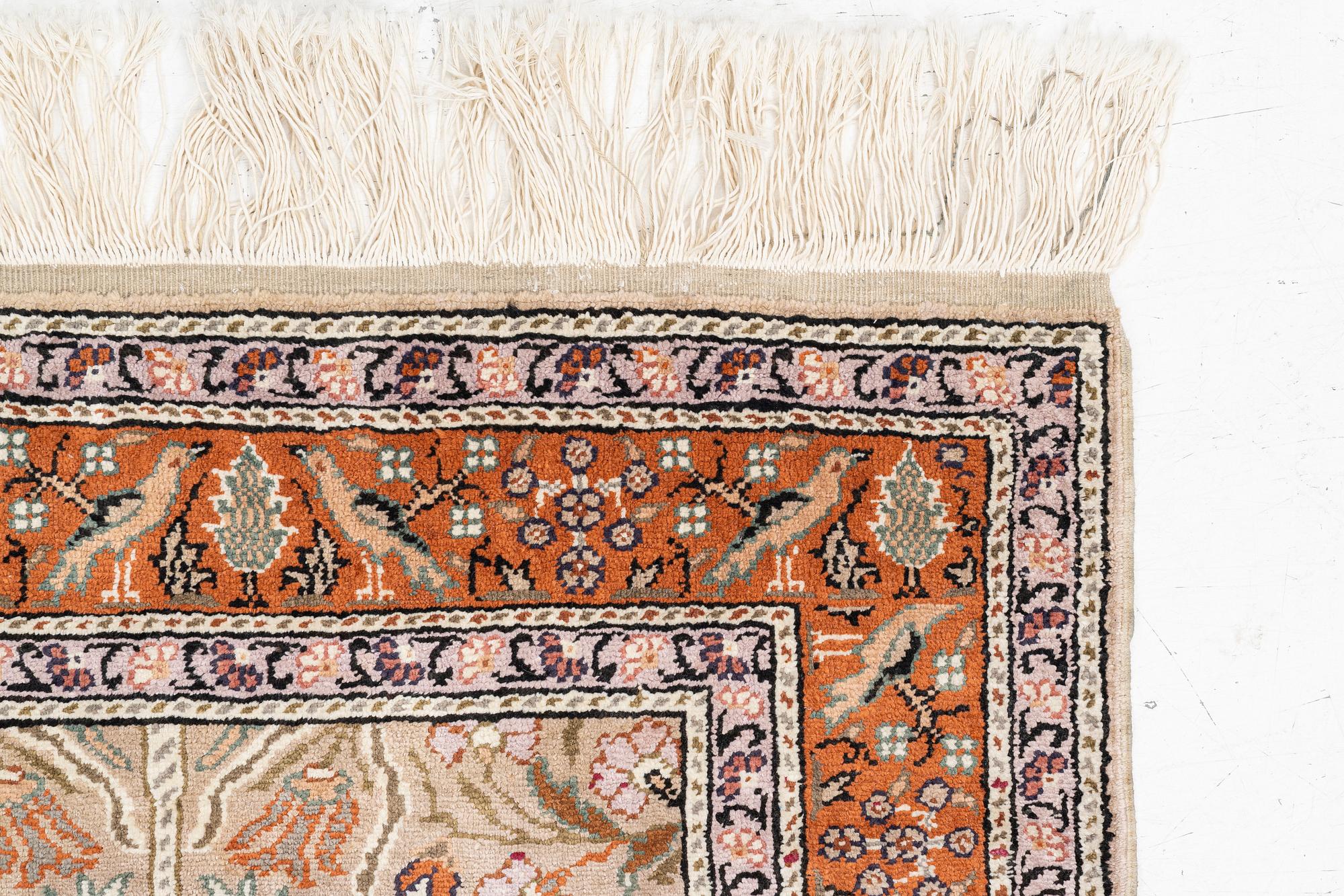 An oriental rug, c. 135 x 85 cm.