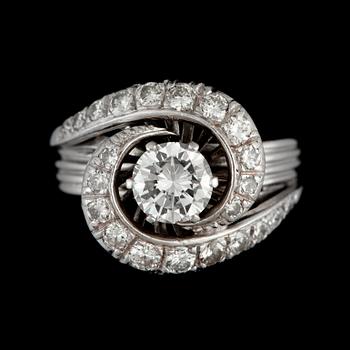 139. A brilliant-cut diamond ring. Center stone circa 0.90 ct.