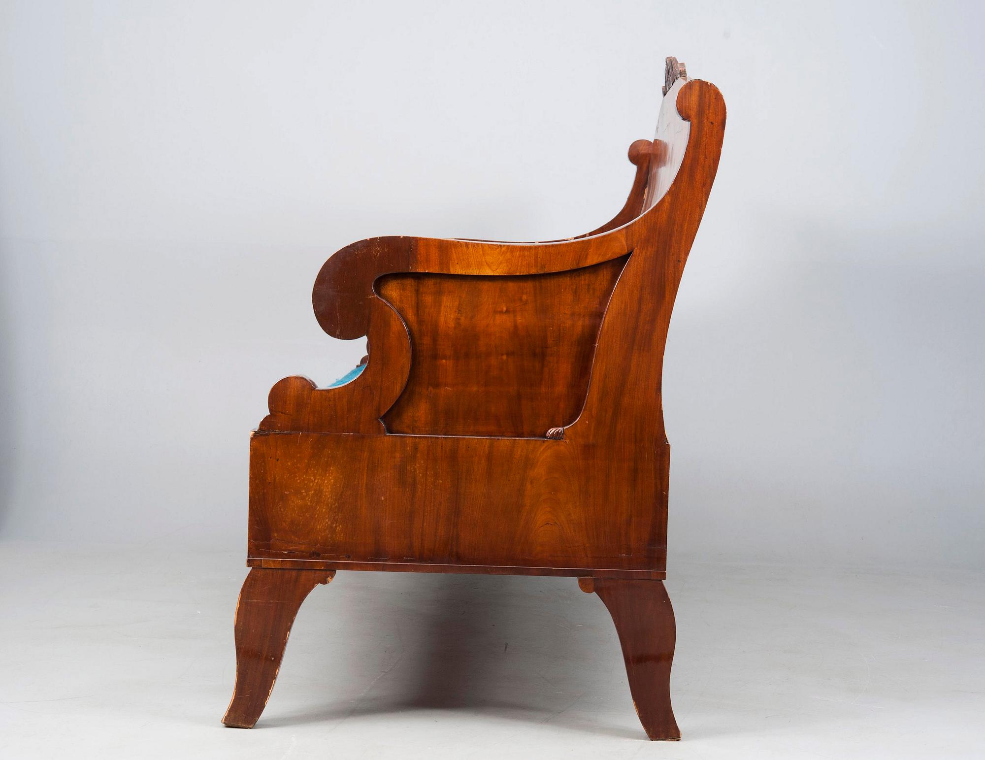 SOFFMÖBLEMANG, 6 delar, biedermeier/biedermeierstil, mahognyfanerad, Ryssland 1800-tal samt 1900-talets början.