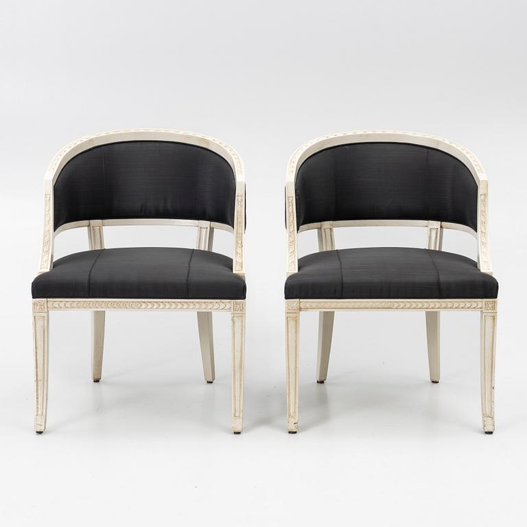 Karmstolar, ett par, sengustaviansk stil, 1900-talets andra hälft.