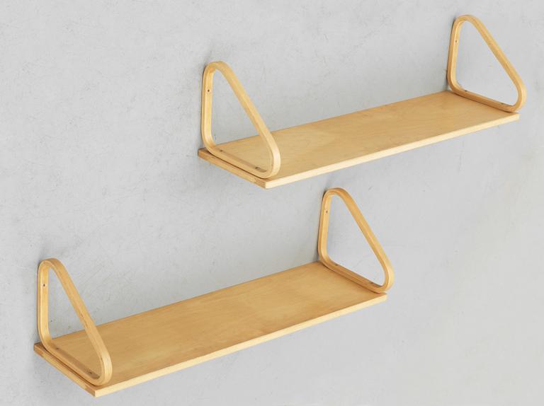 HYLLOR, ett par, "112 A", Alvar Aalto, Artek, 1900-talets andra hälft.