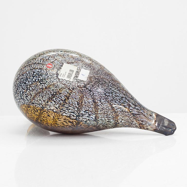 Oiva Toikka, a glass bird, signed O. Toikka Nuutajärvi.