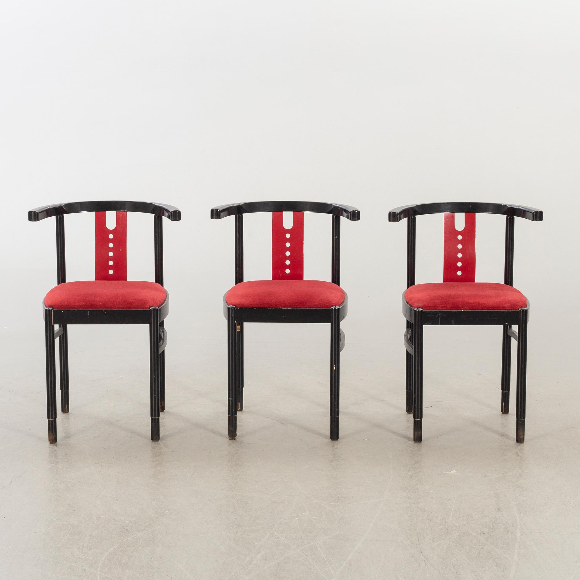 A SET OF SIX THONET BENTWOOD CHAIR.