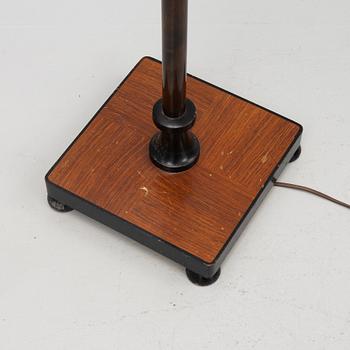 A 1930's floor lamp.