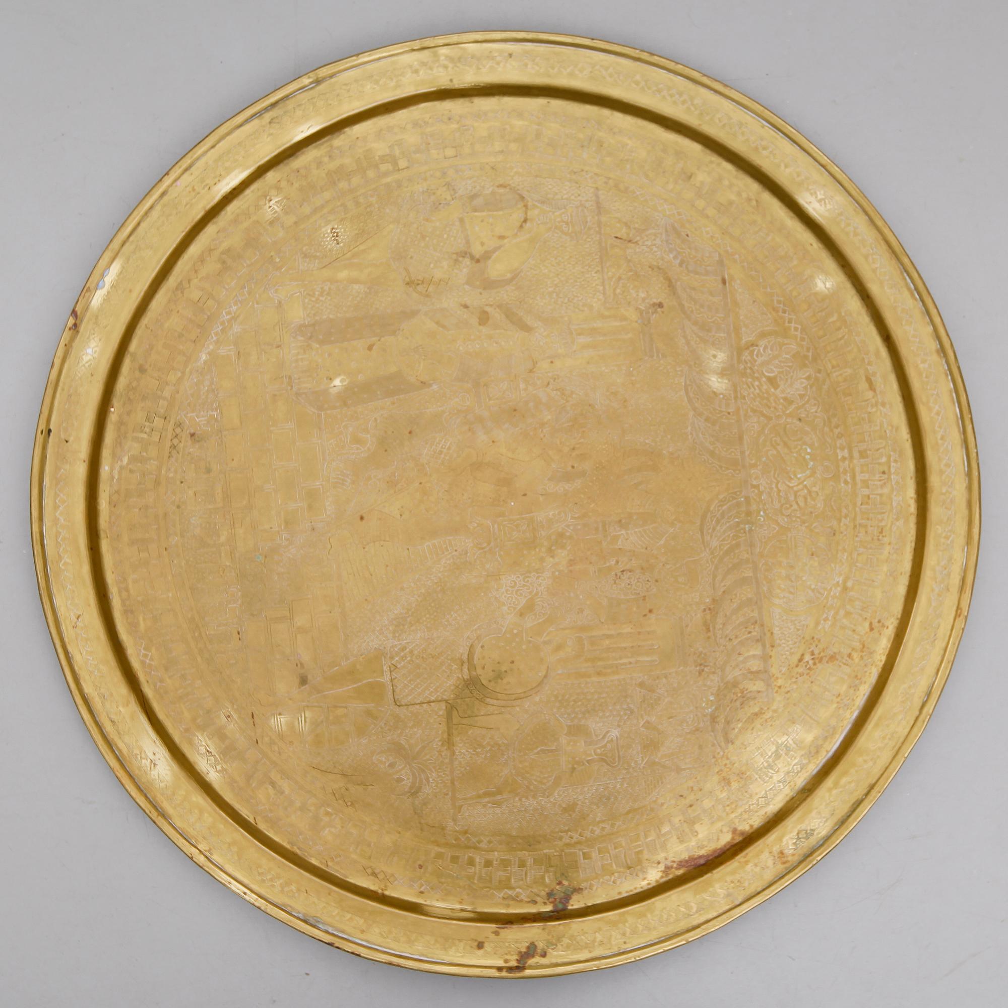 BRICKA, mässing, orientalisk, 1900-tal.