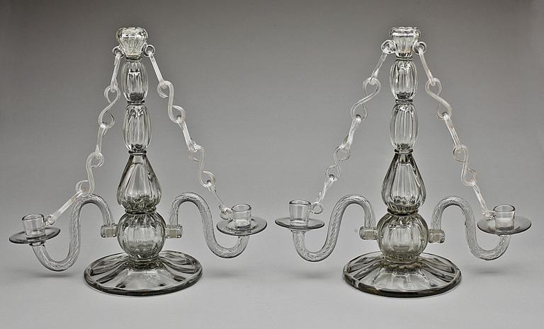KANDELABRAR, ett par, glas, Strömbergshyttan, 1930/40-tal.