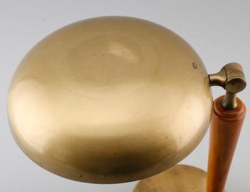 BORDSLAMPA, mässing och trä, 1940-/50-tal.