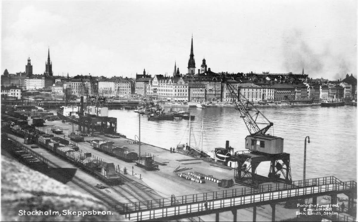 Sigrid Hjertén, "Mot aftonen, Stadsgården".