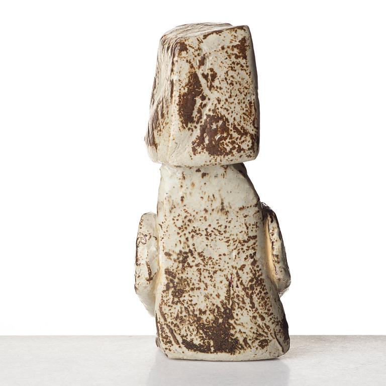 Michael Schilkin, a stoneware sculpture of an owl, Arabia, Finland ca 1960.