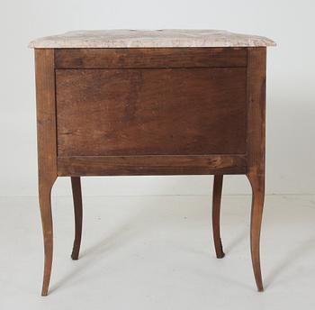 BYRÅ, Louis XVI-stil.
